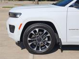 Thumbnail of 2021 Bright White Clearcoat Jeep Grand Cherokee L