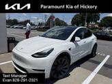 Photo of 2022 White Tesla Model Y