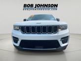 Thumbnail of 2023 Bright White Clearcoat Jeep Grand Cherokee
