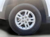 Thumbnail of 2023 Bright White Clearcoat Jeep Grand Cherokee