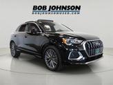 Photo of 2022 Mythos Black Metallic Audi Q3