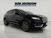 Photo of 2019 Infinite Black Metallic Lincoln Nautilus
