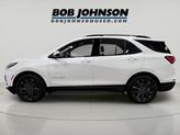 Thumbnail of 2022 Iridescent Pearl Tricoat Chevrolet Equinox