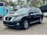 Thumbnail of 2016 Magnetic Black Metallic Nissan Pathfinder