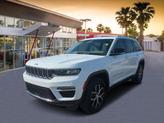 Thumbnail of 2024 Bright White Clearcoat Jeep Grand Cherokee