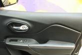 Thumbnail of 2016 Brilliant Black Crystal Pearlcoat Jeep Cherokee
