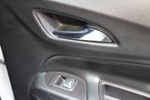 Thumbnail of 2022 Summit White Chevrolet Equinox