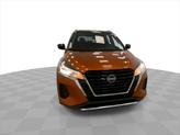 Thumbnail of 2023 Monarch Orange Metallic/Super Black Nissan Kicks