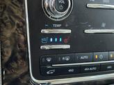 Thumbnail of 2017 White Platinum Metallic Tri-Coat Lincoln Navigator