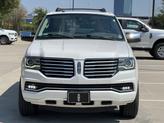 Thumbnail of 2017 White Platinum Metallic Tri-Coat Lincoln Navigator