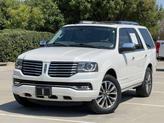 Thumbnail of 2017 White Platinum Metallic Tri-Coat Lincoln Navigator
