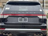 Thumbnail of 2025 Infinite Black Metallic Clearcoat Lincoln Aviator
