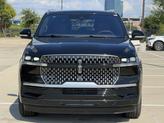 Thumbnail of 2025 Infinite Black Metallic Clearcoat Lincoln Navigator