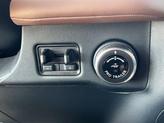 Thumbnail of 2025 Infinite Black Metallic Clearcoat Lincoln Navigator