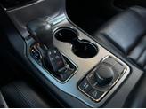 Thumbnail of 2020 Diamond Black Crystal Pearlcoat Jeep Grand Cherokee