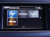 Thumbnail of 2016 White Land Rover Range Rover Sport