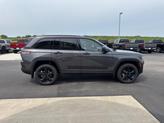 Thumbnail of 2025 Baltic Gray Metallic Clearcoat Jeep Grand Cherokee