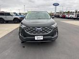 Thumbnail of 2022 Forged Green Metallic Ford Edge