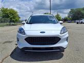 Thumbnail of 2020 Oxford White Ford Escape
