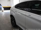 Thumbnail of 2019 Alpine White BMW X6