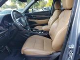 Thumbnail of 2022 Everlasting Silver Kia Telluride