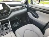 Thumbnail of 2023 Magnetic Gray Metallic Toyota Highlander