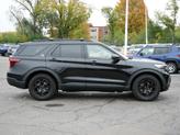 Thumbnail of 2022 Agate Black Metallic Ford Explorer