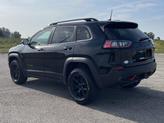 Thumbnail of 2022 Diamond Black Crystal Pearlcoat Jeep Cherokee