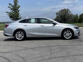 Thumbnail of 2018 Silver Ice Metallic Chevrolet Malibu