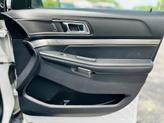 Thumbnail of 2019 Oxford White Ford Explorer