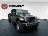 Thumbnail of 2025 Granite Crystal Metallic Clearcoat Jeep Gladiator