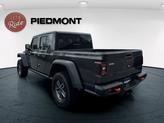 Thumbnail of 2025 Granite Crystal Metallic Clearcoat Jeep Gladiator