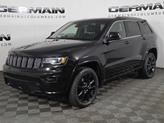 Photo of 2022 Diamond Black Crystal Pearlcoat Jeep Grand Cherokee
