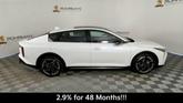 Thumbnail of 2025 Snow White Pearl Kia K4