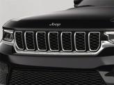 Thumbnail of 2025 Diamond Black Crystal Pearlcoat Jeep Grand Cherokee