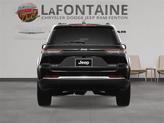 Thumbnail of 2025 Diamond Black Crystal Pearlcoat Jeep Grand Cherokee