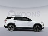 Thumbnail of 2026 Polar White Tricoat Chevrolet Equinox