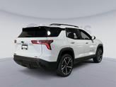 Thumbnail of 2026 Polar White Tricoat Chevrolet Equinox