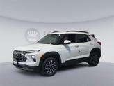 Thumbnail of 2026 Iridescent Pearl Tricoat Chevrolet Trailblazer