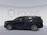 Thumbnail of 2026 Mosaic Black Metallic Chevrolet Traverse