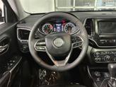 Thumbnail of 2021 Diamond Black Crystal Pearlcoat Jeep Cherokee