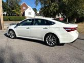 Thumbnail of 2014 White Toyota Avalon