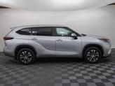 Thumbnail of 2024 Celestial Silver Toyota Highlander