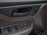 Thumbnail of 2018 White Diamond Pearl Honda Odyssey