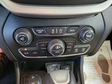 Thumbnail of 2018 Bright White Clearcoat Jeep Cherokee