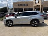 Thumbnail of 2021 Celestial Silver Metallic Toyota Highlander