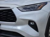 Thumbnail of 2022 Pearl Toyota Highlander
