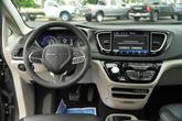 Thumbnail of 2023 Granite Crystal Metallic Clearcoat Chrysler Pacifica