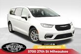 Photo of 2023 Bright White Clearcoat Chrysler Pacifica