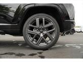 Thumbnail of 2025 Diamond Black Crystal Pearlcoat Jeep Compass